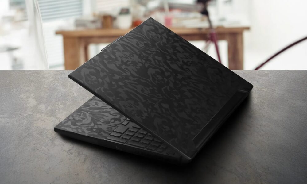 top-laptop-personalization-trends-2025:-stylish-protection-meets-individuality